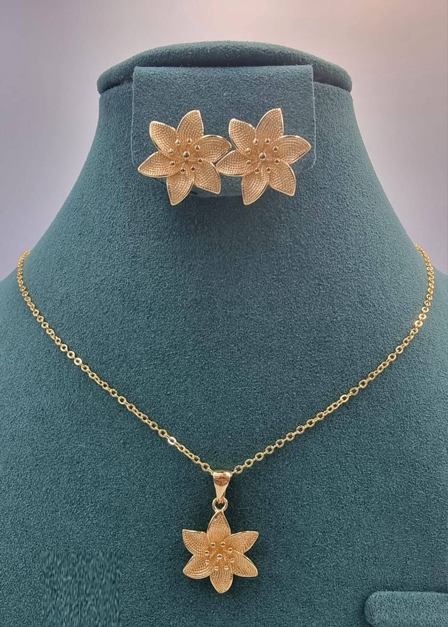 Floral Bloom Pendant Set